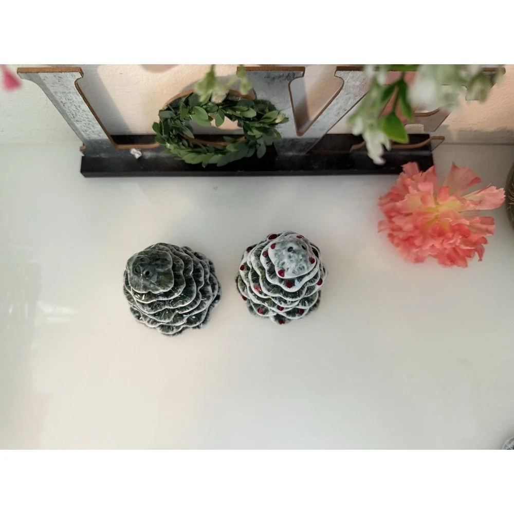 Vintage Snowy Evergreen Ceramic 4